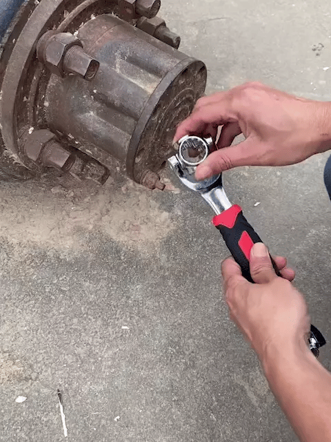 Llave Inglesa Multifuncional 8 en 1 – 8 Herramientas en Una para Todo en Casa