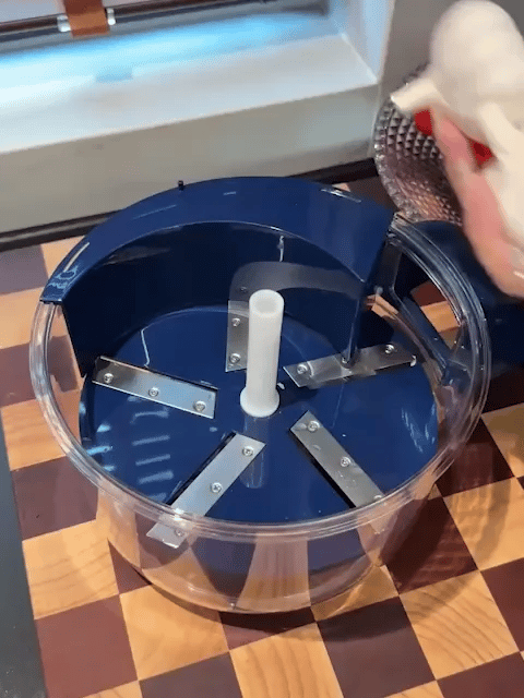 Pelador Eléctrico de Frutas y Verduras – Pela en Segundos Sin Cansar la Mano
